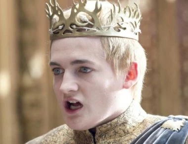 Ο Τζόφρι από το Game of Thrones για ποτό στο κέντρο της Αθήνας! (φωτο)